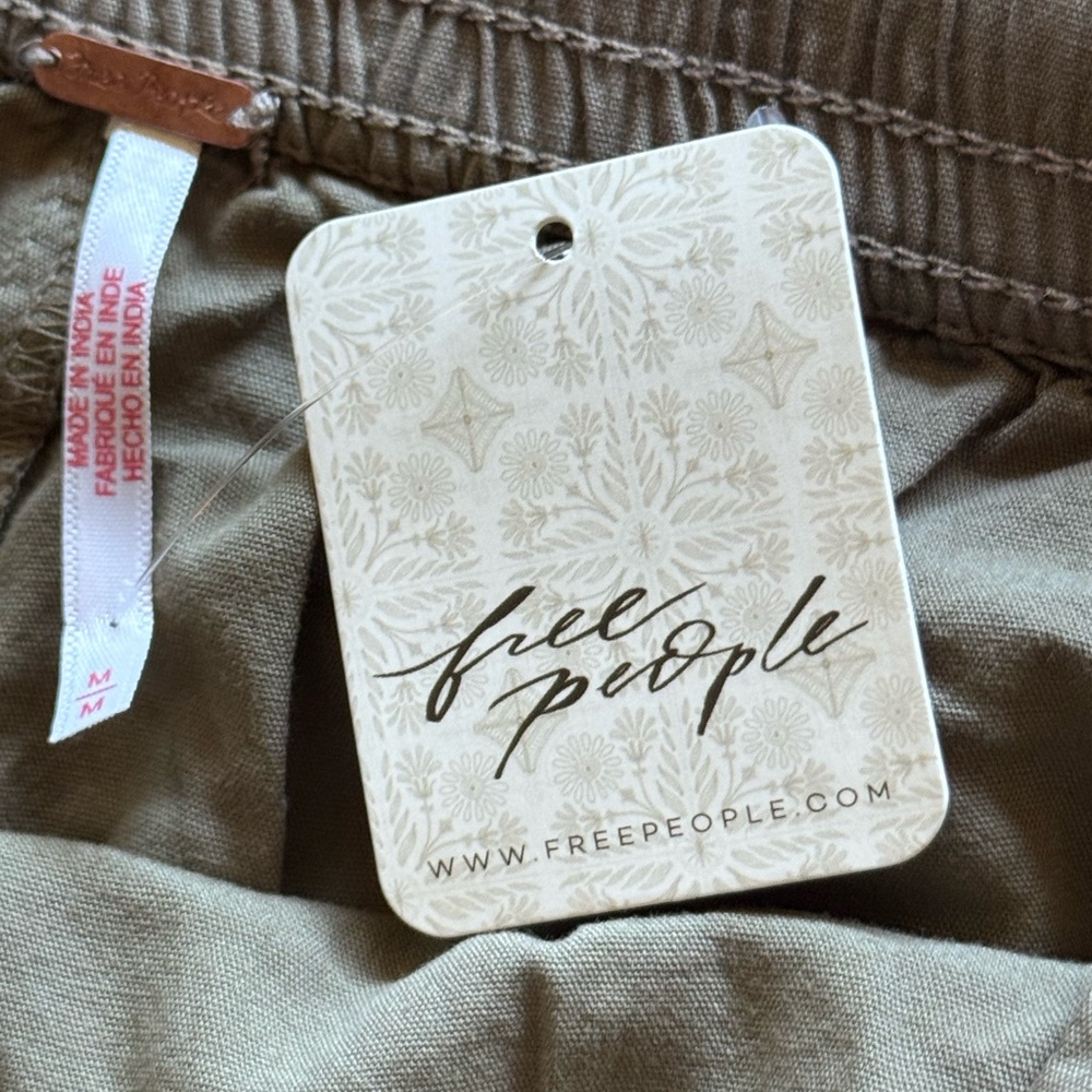 Free People Saylor Poplin Pull-On Shorts - Picture 4 of 6